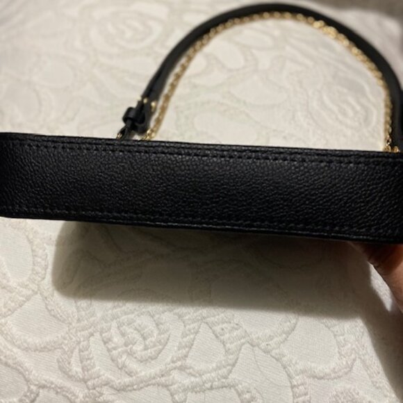 Louis Vuitton's Easy Pouch On Strap Bag M80349 (Used Once) - Picture 11 of 16